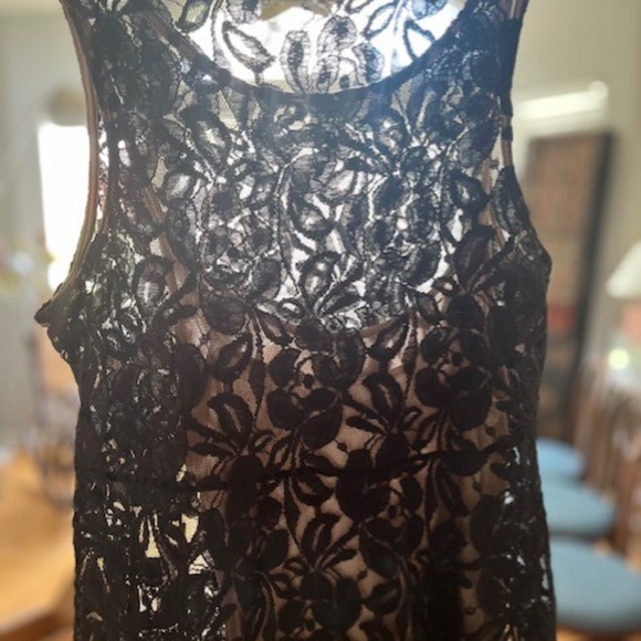 Free People Miles of Lace, A-Line, Black and Nude Mini Dress. XS - Picture 4 of 8